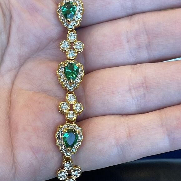 Jacqueline Kennedy Camrose & Kross JBK Gold Tone & Faux Emerald Bracelet 8” Box - Picture 6 of 11